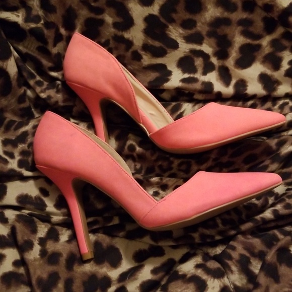 colored heels - Picture 2 of 4